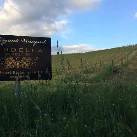 Rezort Cordella In Wine Montalcino